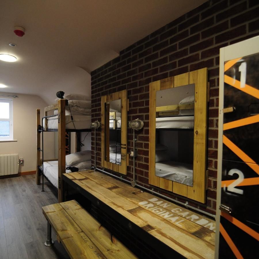 Хостелы The Nest Boutique Hostel Голуэй
